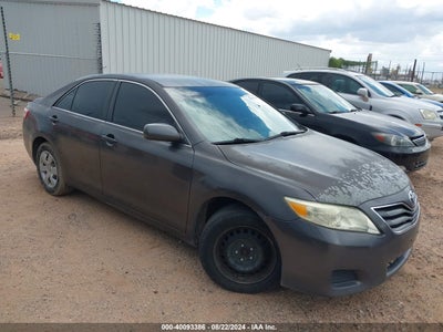 TOYOTA CAMRY 2011
