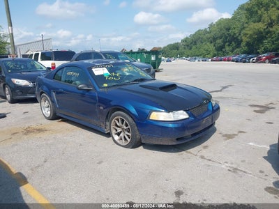 FORD MUSTANG 2000