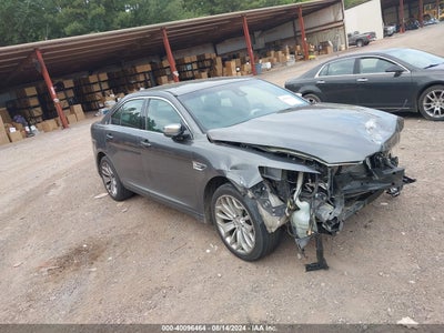 FORD TAURUS 2019