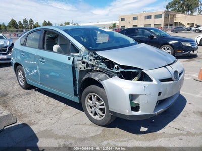 TOYOTA PRIUS 2015