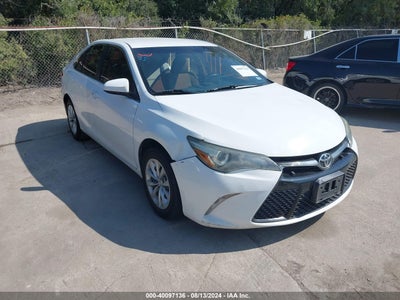 TOYOTA CAMRY 2016
