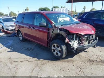 TOYOTA SIENNA 2012