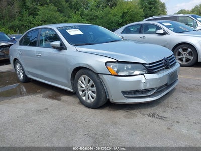 VOLKSWAGEN PASSAT 2012