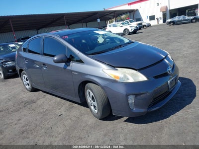 TOYOTA PRIUS 2013