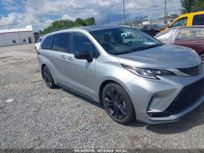 TOYOTA SIENNA 2021