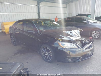 CHRYSLER 200 2012