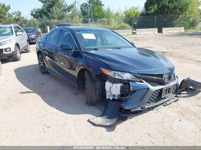TOYOTA CAMRY 2018