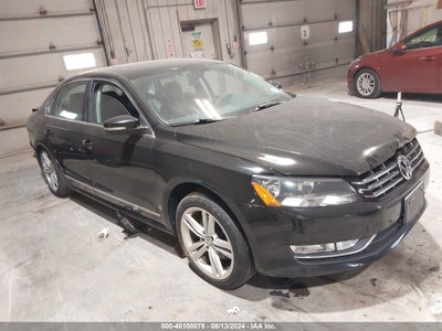 VOLKSWAGEN PASSAT 2013