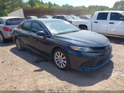 TOYOTA CAMRY 2018