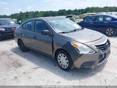 NISSAN VERSA 2015