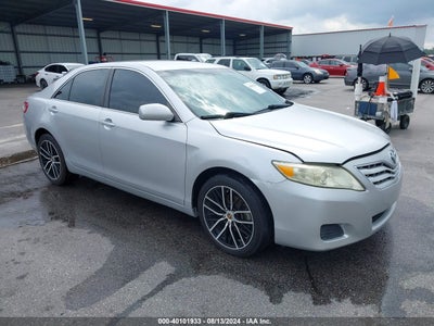 TOYOTA CAMRY 2011