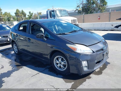 TOYOTA PRIUS 2011