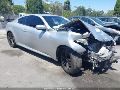 INFINITI G37 2011
