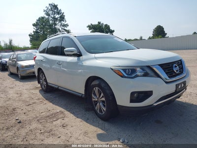 NISSAN PATHFINDER 2017