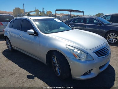 INFINITI JOURNEY 2012