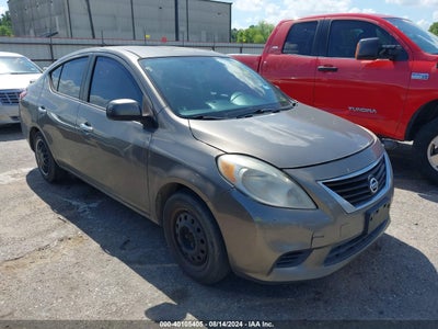 NISSAN VERSA 2013