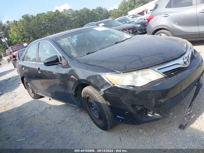 TOYOTA CAMRY 2012