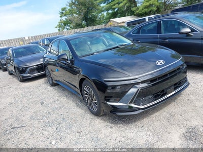 HYUNDAI SONATA HYBRID 2024