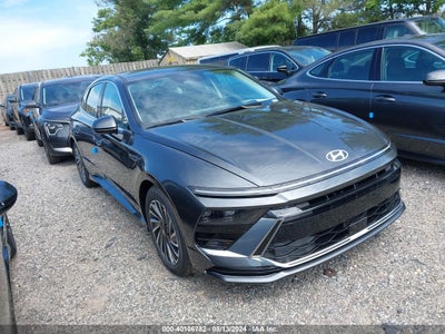 HYUNDAI SONATA HYBRID 2024