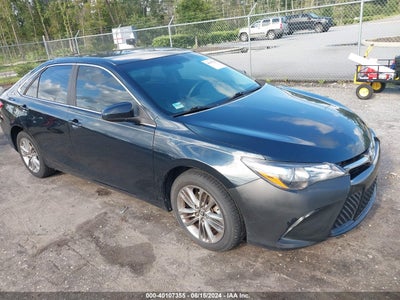 TOYOTA CAMRY 2016