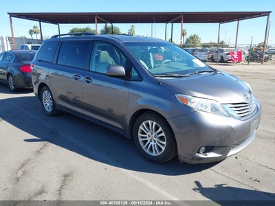TOYOTA SIENNA 2014