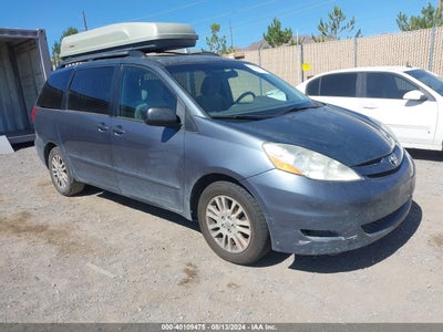 TOYOTA SIENNA 2010