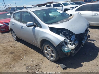 NISSAN LEAF 2013