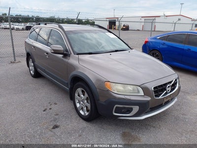 VOLVO XC70 2011