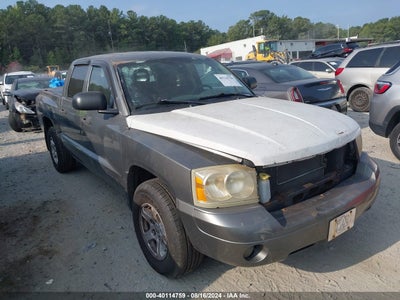 DODGE DAKOTA 2006