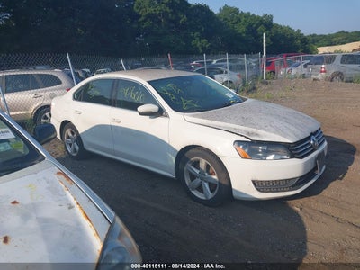 VOLKSWAGEN PASSAT 2013