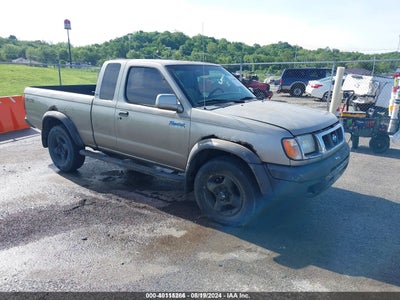 NISSAN FRONTIER 2000