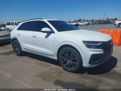 AUDI Q8 2020
