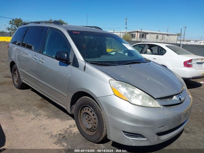 TOYOTA SIENNA 2009