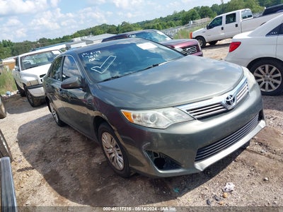 TOYOTA CAMRY 2012