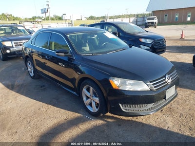 VOLKSWAGEN PASSAT 2013