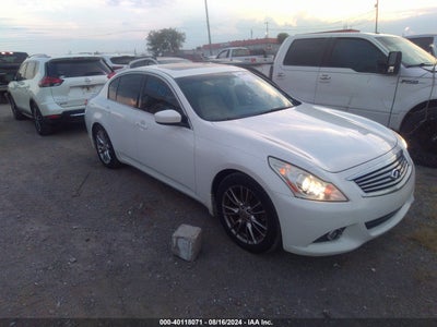 INFINITI JOURNEY 2013