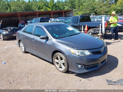 TOYOTA CAMRY 2012