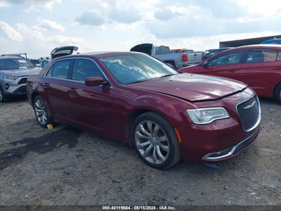 CHRYSLER 300 2017