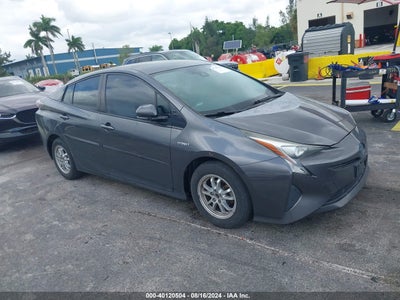 TOYOTA PRIUS 2017
