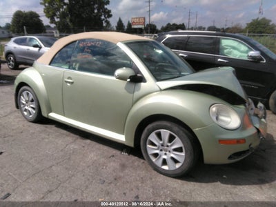 VOLKSWAGEN NEW BEETLE 2009