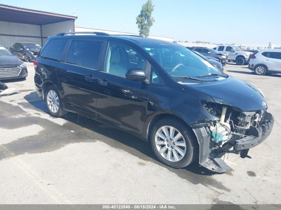 TOYOTA SIENNA 2013