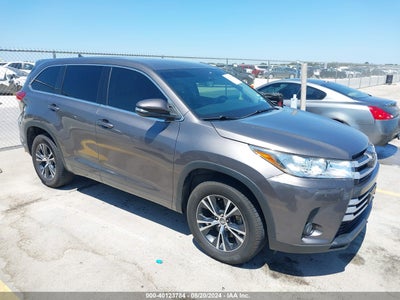 TOYOTA HIGHLANDER 2017