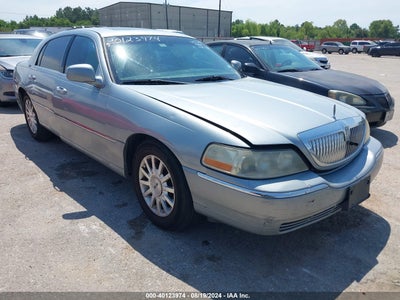 LINCOLN TOWN CAR 2006