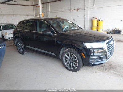 AUDI Q7 2017