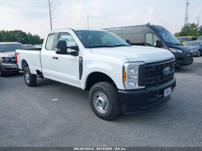 FORD F-250 2024