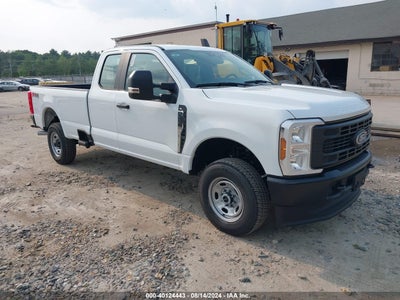 FORD F-250 2024