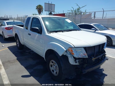 NISSAN FRONTIER 2016