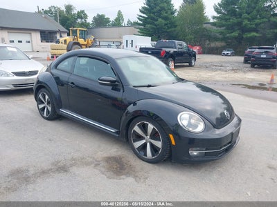 VOLKSWAGEN BEETLE 2013