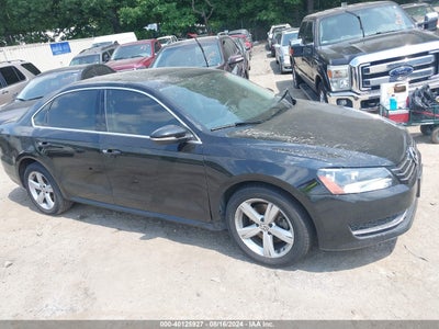 VOLKSWAGEN PASSAT 2012