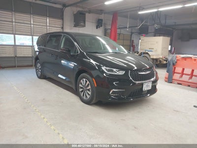 CHRYSLER PACIFICA HYBRID 2024